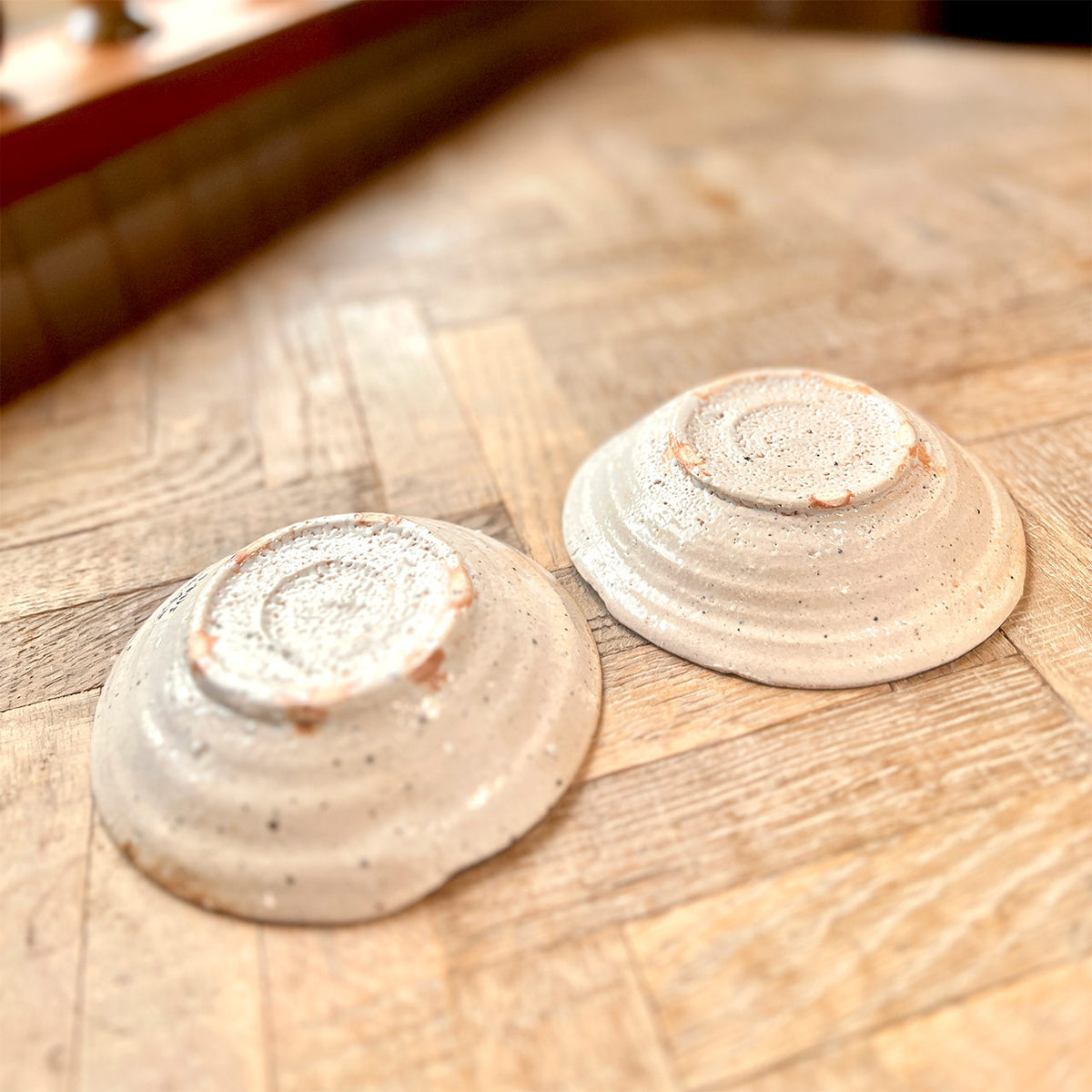 千鳥紋鉄彩信楽志野皿 – ゆう雑貨店