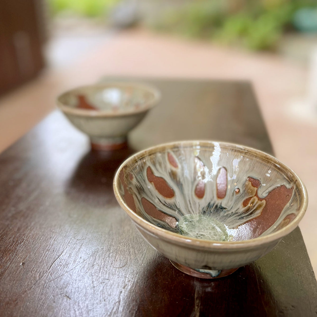 薪窯来待釉藁白茶碗 – ゆう雑貨店