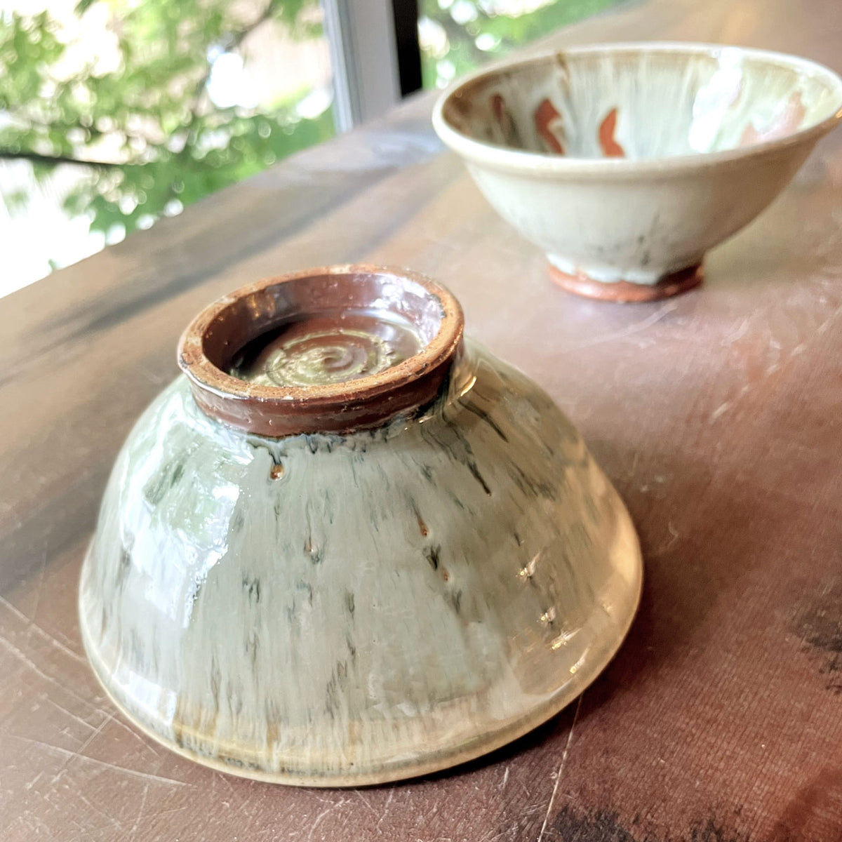 薪窯来待釉藁白茶碗 – ゆう雑貨店