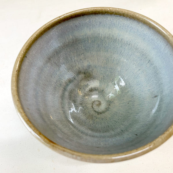 穴窯チタン釉窯変茶碗