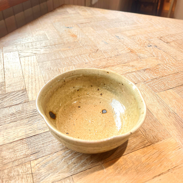 コテ紋わら釉梅輪花鉢