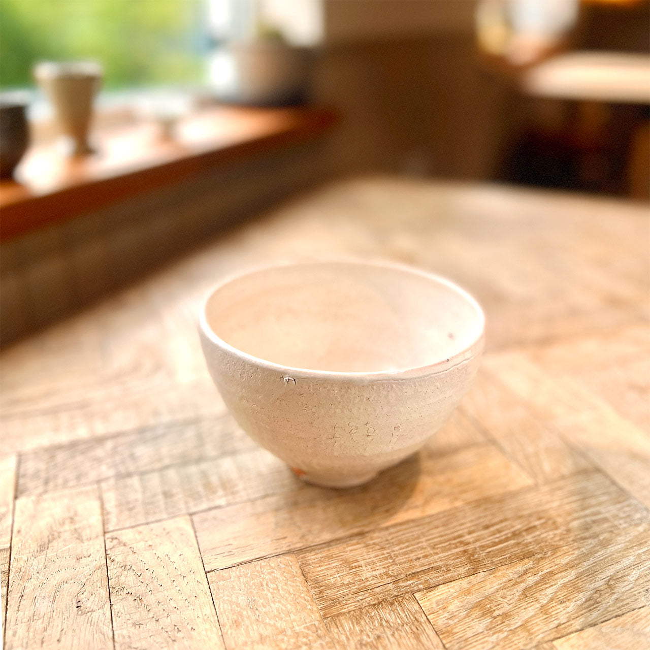打ち刷毛目白釉茶碗