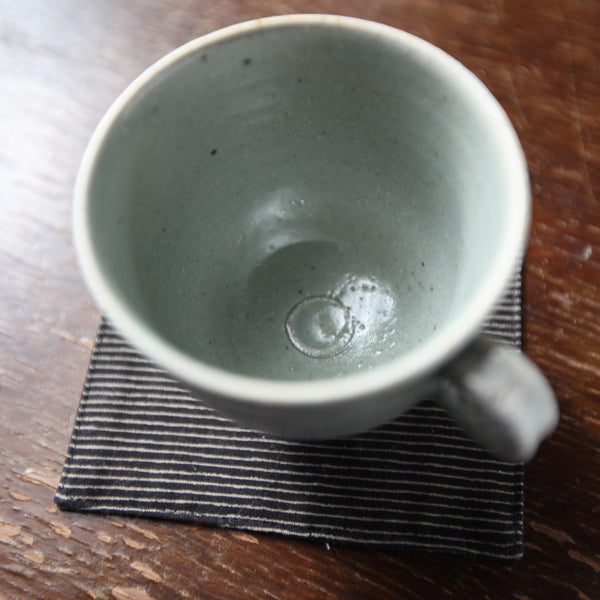 キヌタ青磁釉マグカップ