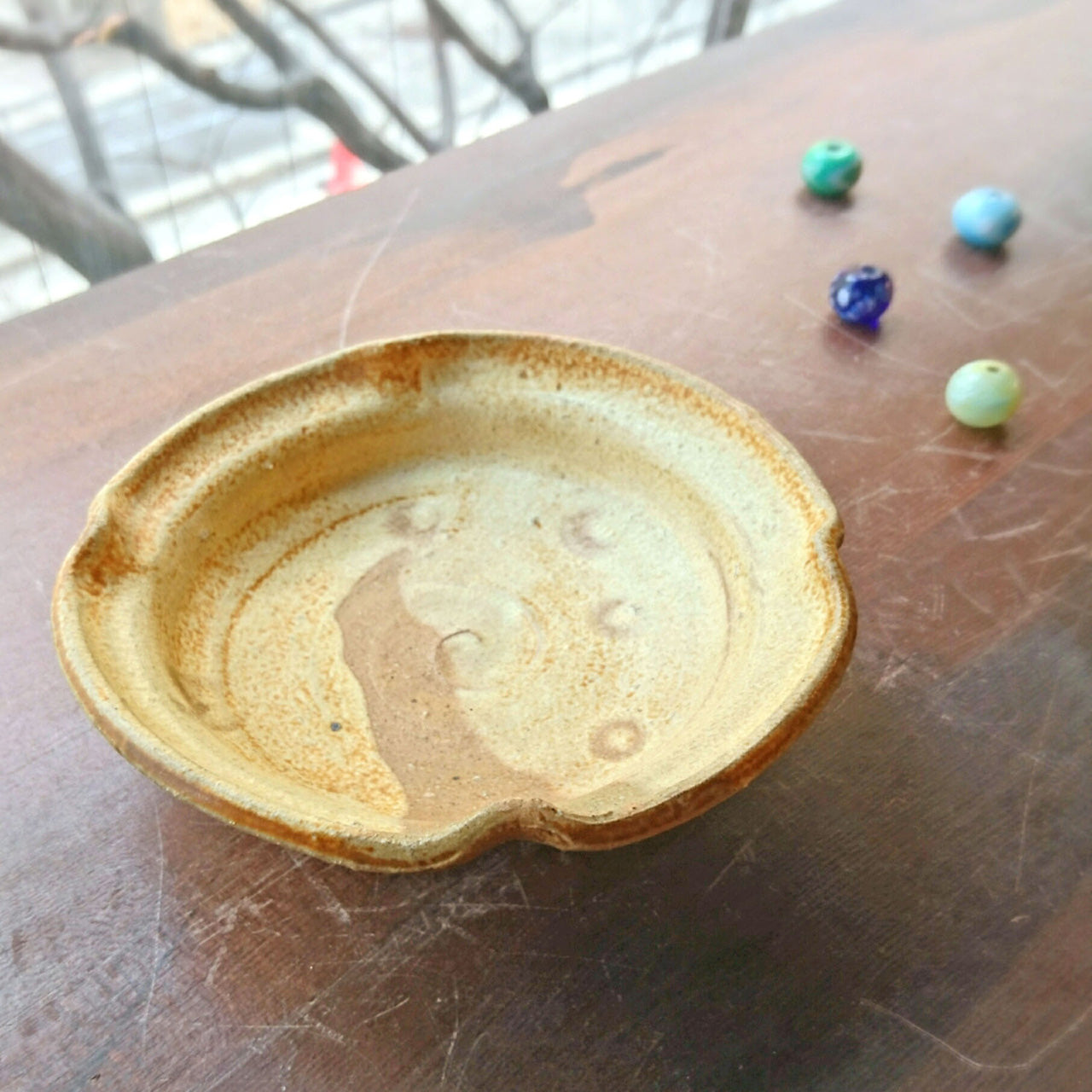 白化粧輪花小鉢(黄瀬戸釉) – ゆう雑貨店